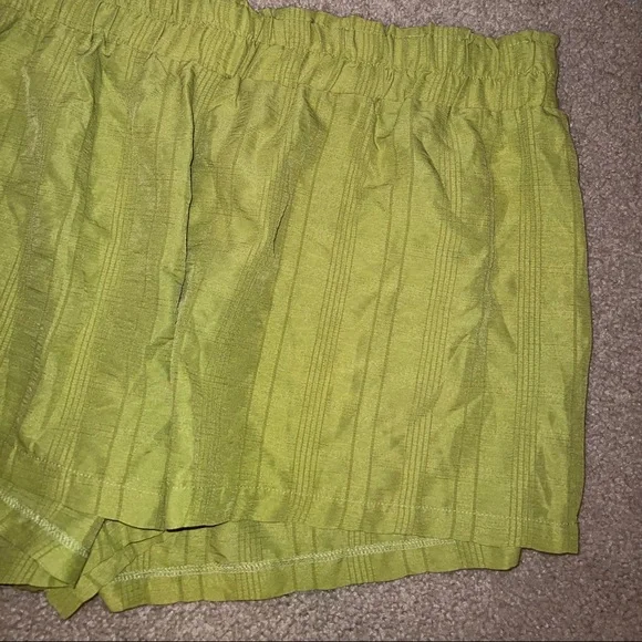 SHEIN Curve Dark Green Shorts size 5X - Picture 5 of 9